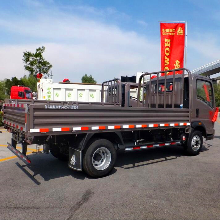 中国重汽HOWO 悍将 102马力 4.2米单排栏板式轻卡4